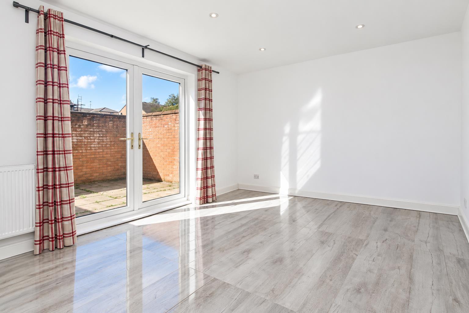 Carlina Place, Conniburrow, Milton Keynes